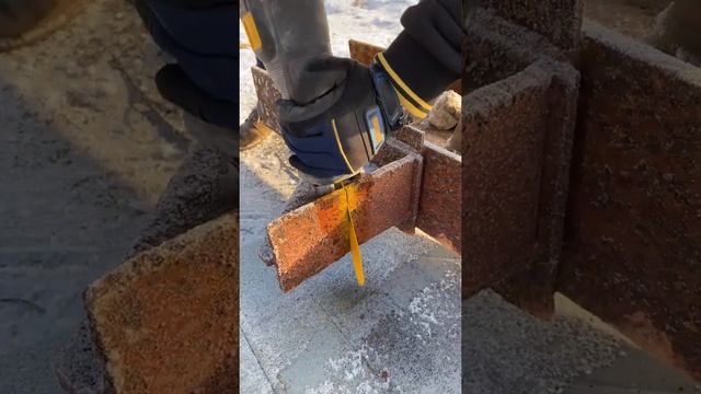 Reciprocating Cordless Saw DeWALT \ пила сабельная аккумуляторная