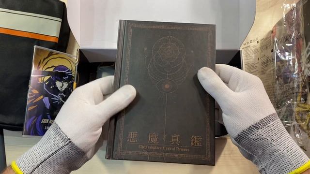 SHIN MEGAMI TENSEI V. Распаковка коллекционного издания THE FALL OF MAN PREMIUM EDITION смотреть онлайн