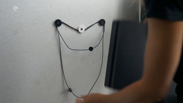 Display or hide PlayStation 4 Slim (PS4 Slim) on the wall in the Wall Mounts by FLOATING GRIP® смотреть онлайн