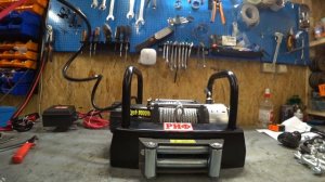 Переносная электрическая лебедка с площадкой на цепях