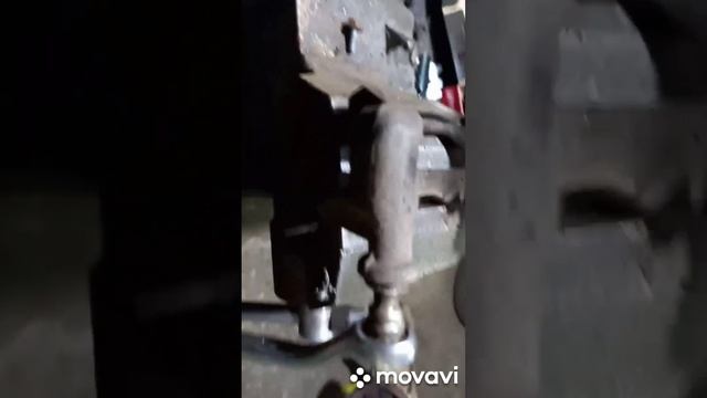 Как вытянуть направляющий палец скобы тормозного суппорта