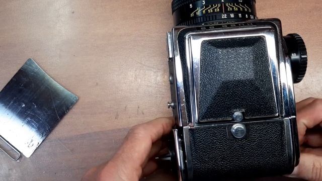 Kiev 88 macchina Russa copia della Hasselblad 1000 смотреть онлайн