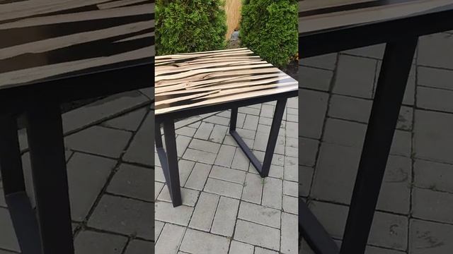 Журнальный стол из ореха и эпоксидной смолы. украсит монохромный интерьер. смотреть онлайн