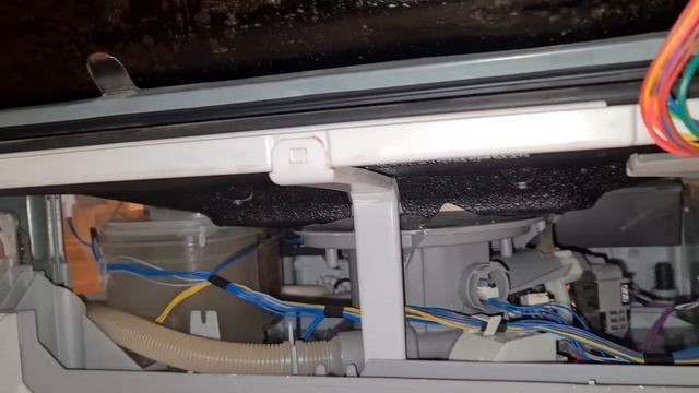 Bosch Dishwasher - E:15 Error , Finding the Leak ! смотреть онлайн