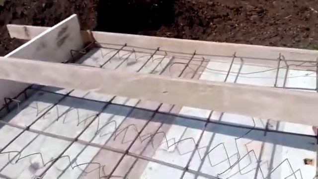 Подземный переход из смотровой ямы в погреб! смотреть онлайн