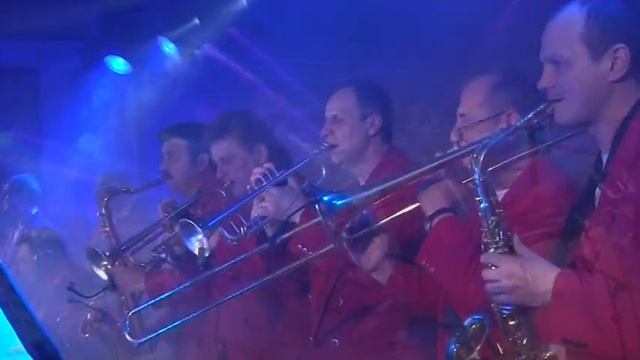 Petre Geambașu Show Band - Chili Cha Cha