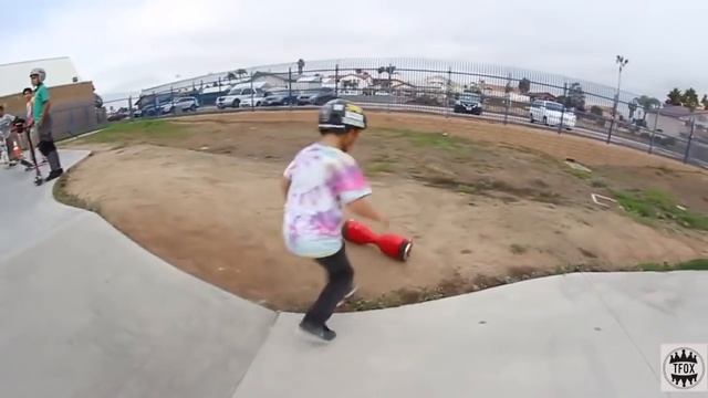 Гироскутер УПАЛ! Парень трюкач! смотреть онлайн