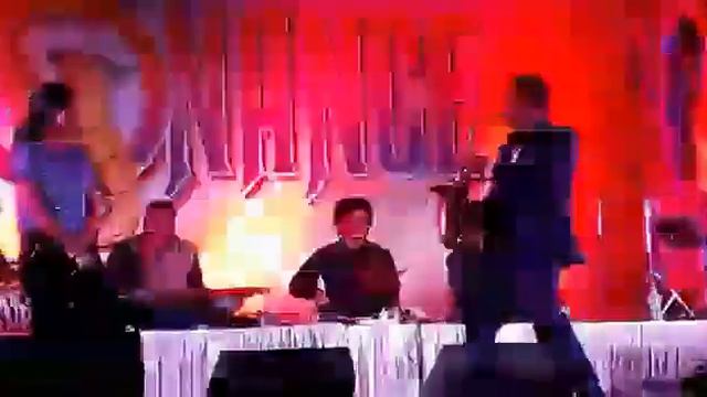 Crazy Fight saxophone and Violin/played by irshad saxophonist and all musicians смотреть онлайн