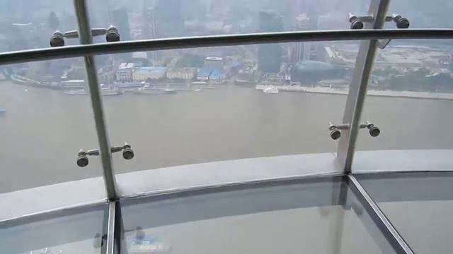 Oriental Pearl TV Tower... смотреть онлайн