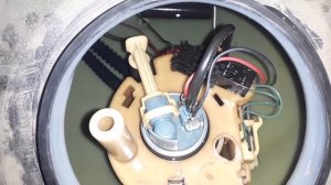 Мерс c180 W203 не заводиться, причина, топливный насос