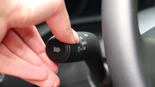 Mazda 3 Spring-Back Headlight Switch смотреть онлайн