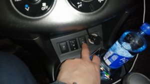 Рав4 ха30. Кнопка включения подогрева зоны дворника.