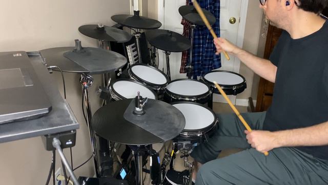Muse - Starlight - Drum Cover смотреть онлайн