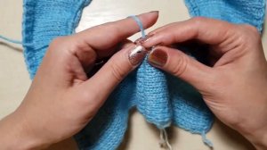 Обвязка горловины (ложная кеттлевка) + закрытие петель иглой по кругу.