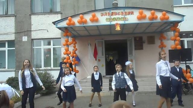 "Зажигаем звезды" День знаний 01.09.2018. Бутовка. смотреть онлайн