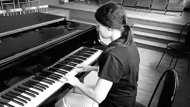 (LIVE) Rozanna Roz - фортепиано «ЭТЮД» Л. Шитте (Instrumental) смотреть онлайн