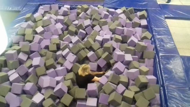 ?НОЯБРЬСК ЯМАЛ?ЕСЛИ ВЫ НЕ ЗНАЕТЕ ГДЕ ВЗЯТЬ?ЭНЕРГИИ-ВАМ СЮДА✔БАТУТНЫЙ ЦЕНТР⭐НАПРОТИВ центр ТАЙОТА смотреть онлайн