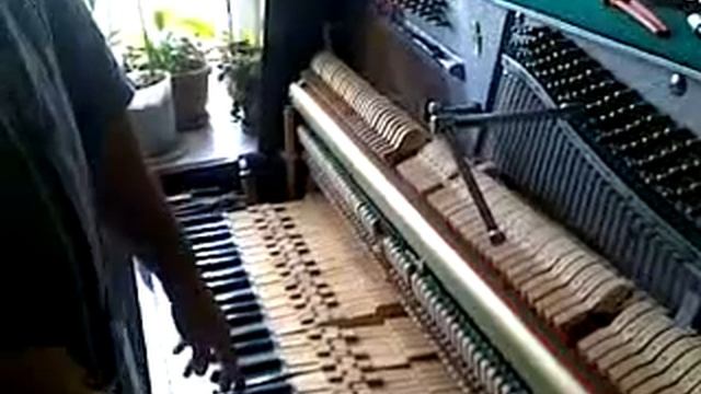 Tuning upright piano use T-bar. Как самостоятельно настроить пианино"БЕЛАРУСЬ" смотреть онлайн