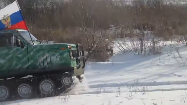 гусеничная Нива смотреть онлайн