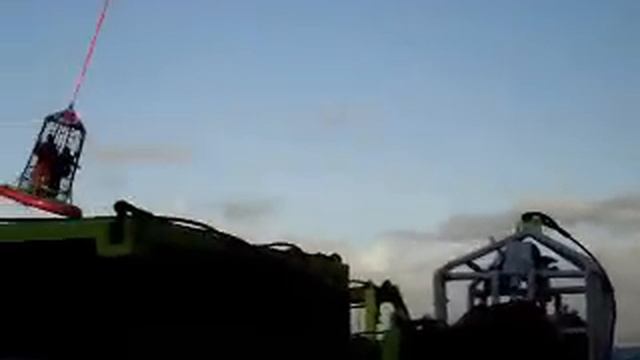 Operating a Offshore Crane - The Wrong Way смотреть онлайн