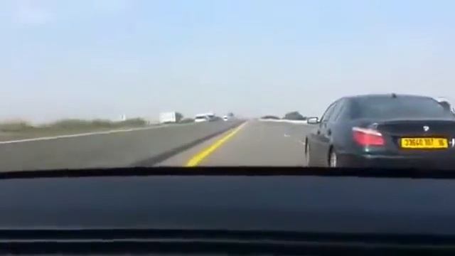 BMW Serie 5 Vs Porsche Panamera смотреть онлайн