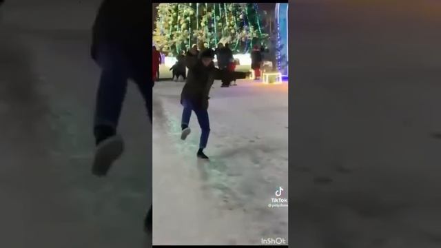 Ашхабад в снегу (2023 г)#ашхабад #туркменистан #туркмения смотреть онлайн