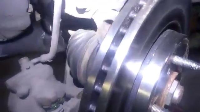 Сломалась шпилька меняем подшипник Honda Cr v смотреть онлайн