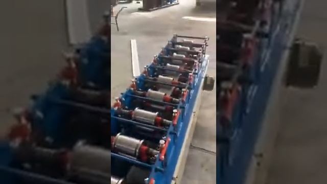 Полуавтомотический станок для производства забора жалюзи смотреть онлайн