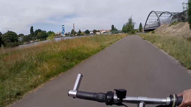 Der beste Transport in BERLIN im Jahr 2022 Лучший транспорт в БЕРЛИНЕ в 2022 году. смотреть онлайн