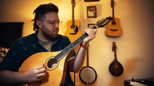 Dever The Dancer on Octave Mandolin смотреть онлайн