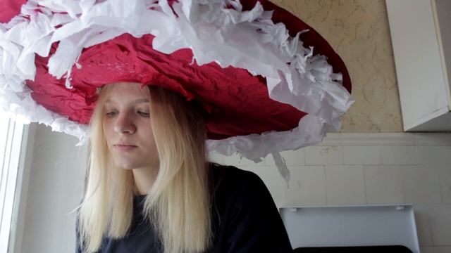 живу, как гриб 24 часа смотреть онлайн