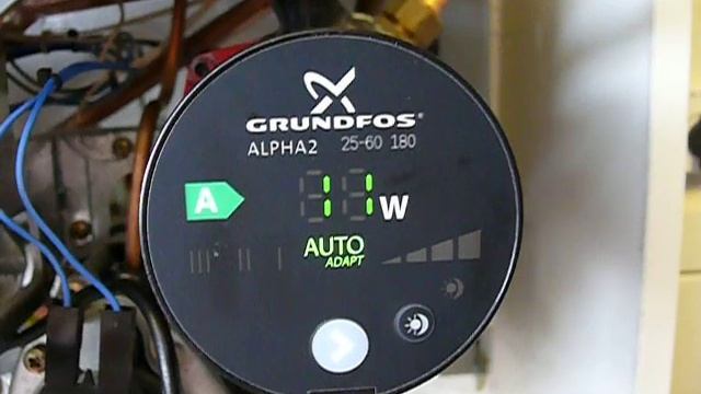 Grundfos Alpha2 in Junkers ZWR18-4AE Ansicht смотреть онлайн