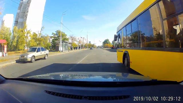 Даже по радио говорят о дурости копов. смотреть онлайн