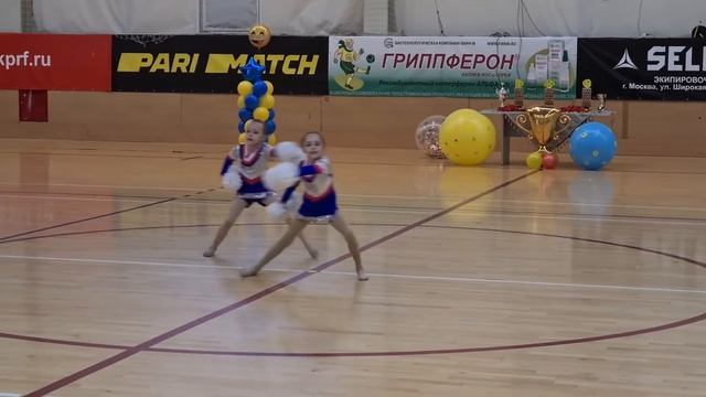 Чир-фристайл-двойка смотреть онлайн