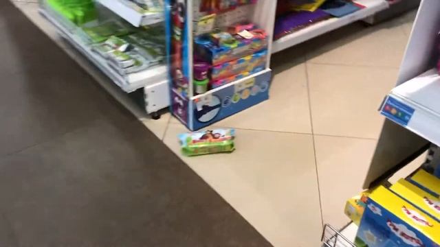 ? Магазин игрушек / Купаюсь с русалочкой Пинки Пай (Pinkie Pie) / Sweet Box (My Little Pony 2) смотреть онлайн