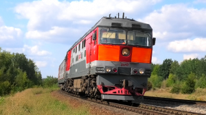 ТЭП70-0489 с круизным туристическим поездом «Жемчужина Кавказа»