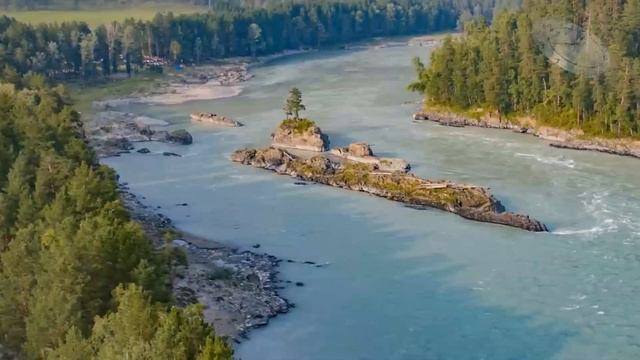 Ручка выпала из рук, а в этот момент зашёл финансовый директор и увидел выглядывающую заднюю часть смотреть онлайн