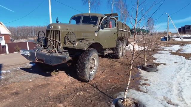 Запускаем дизельный ЗиЛ-157 после зимы!!! Переезд в новый гараж! смотреть онлайн