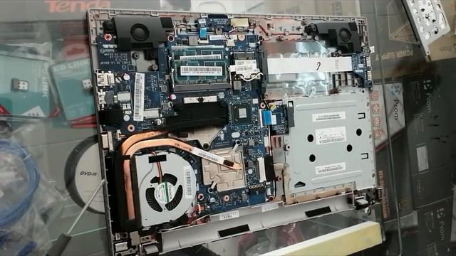 Lenovo Ideapad Z500 Disassembly - Démontage Lenovo Ideapad Z500 ( LA-9063P ) смотреть онлайн