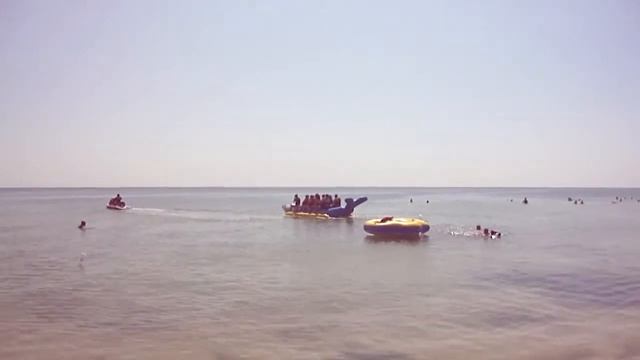ЛЕТО.МОРЕ. ПЛЯЖ смотреть онлайн
