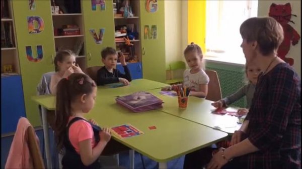 Cookie & Friends game with cards and colors