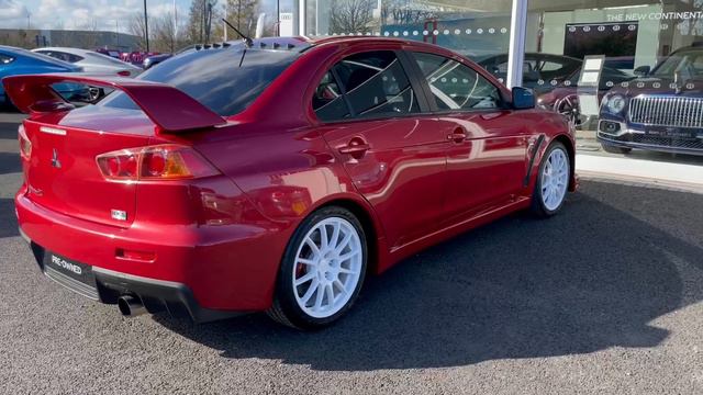 Mitsubishi Lancer Evolution X 2.0 GSR FQ-360 - Bentley Newcastle смотреть онлайн