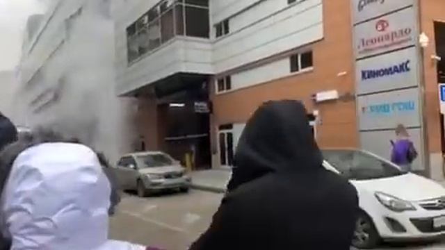 пожар ТРЦ "Галерея-Краснодар" смотреть онлайн