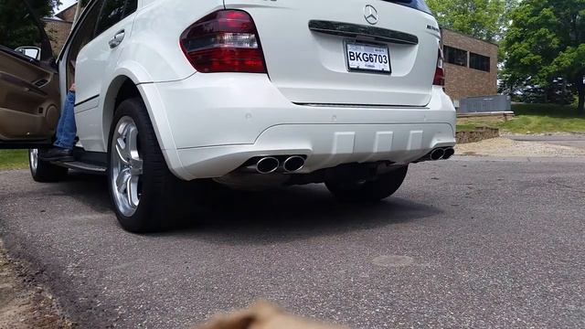 Mercedes ml63 amg with resonators deleted смотреть онлайн