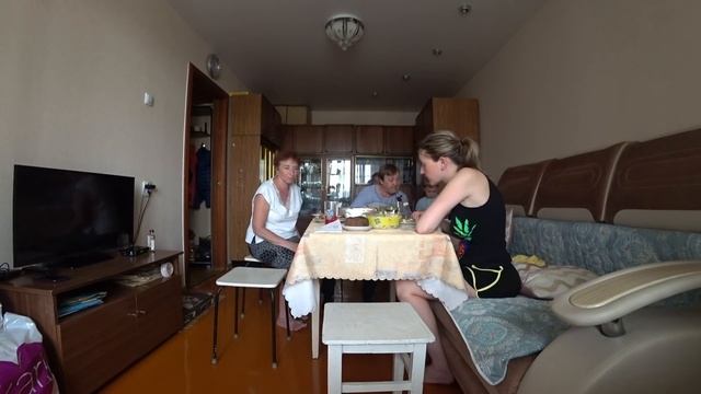 У БАБУШКИ НА ДНЕ РОЖДЕНИИ | AT MY GRANDMOTHER'S BIRTHDAY PARTY. FESTIVE DINNER #StepFamily #dinner