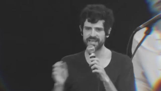 DEVENDRA BANHART / LITTLE BOYS (LIVE) смотреть онлайн