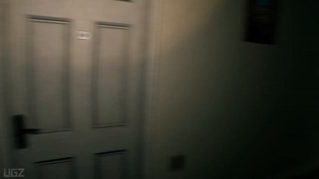 August Night - Cockroaches Everywhere in Hallway (Psychological Horror Game) смотреть онлайн