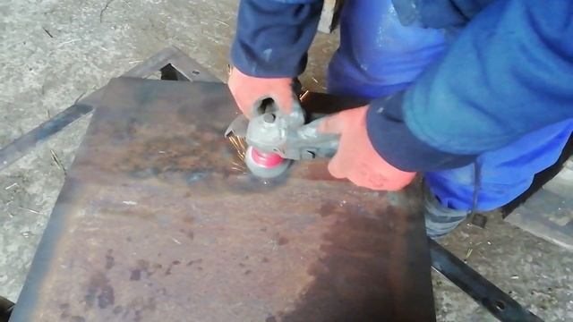 Слесарно-инструментальный, сварной столик для мастерской СВОИМИ РУКАМИ. смотреть онлайн