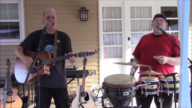 "Dirty Old Town" (Ewan MacColl) by Lessick and Lincoln смотреть онлайн