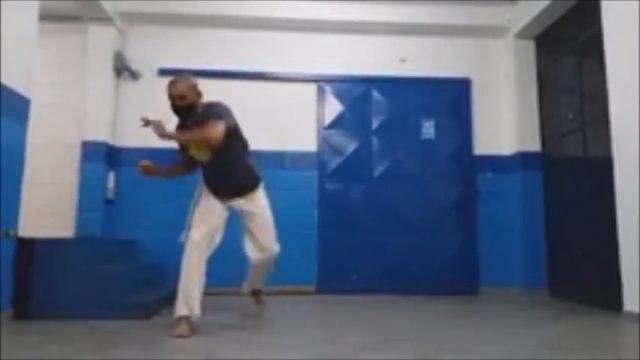 Aula de Capoeira - Mestre Pavão смотреть онлайн